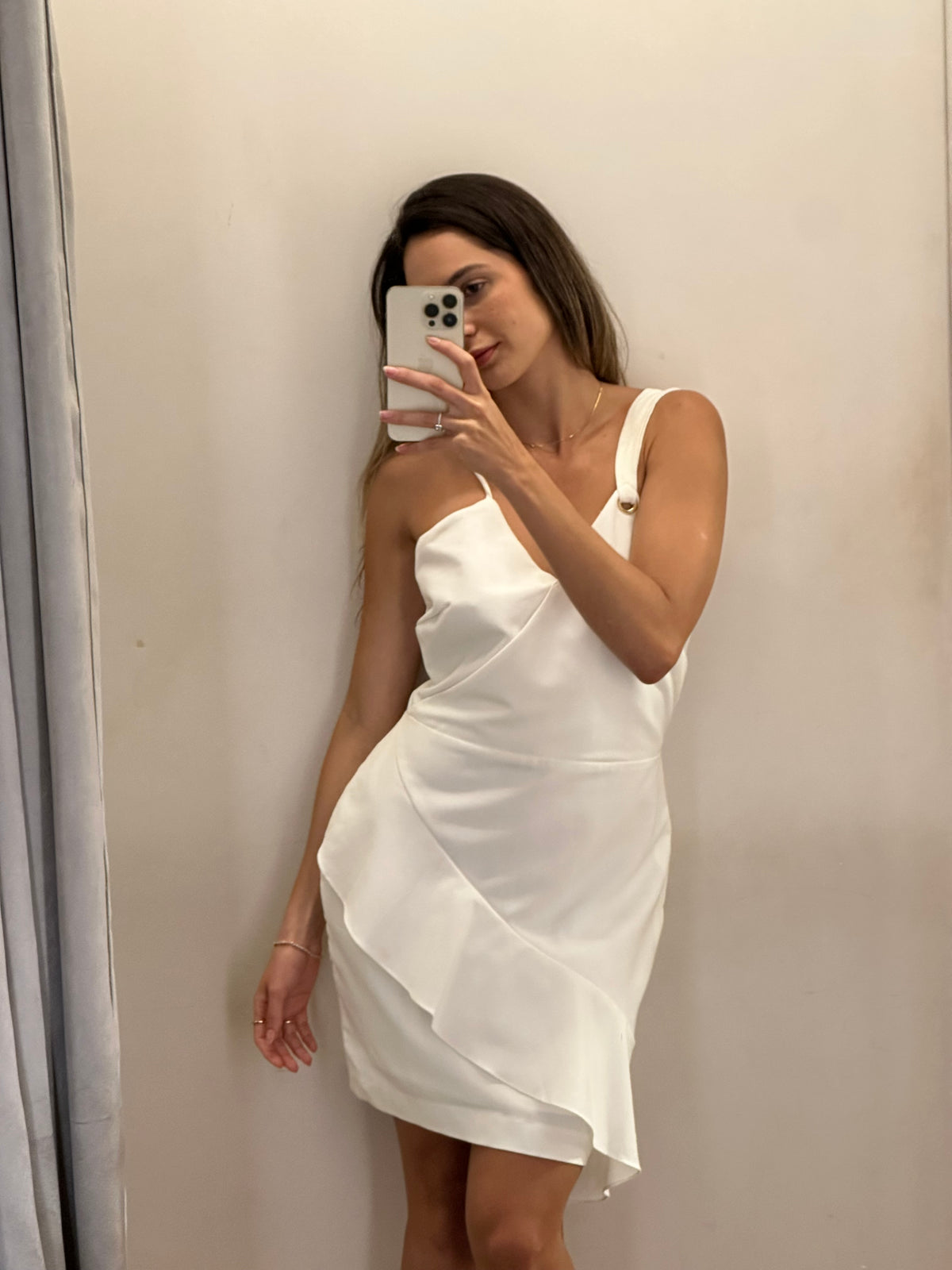 Vestido Botswana Ilhós Decote Lado Off White tamanho M