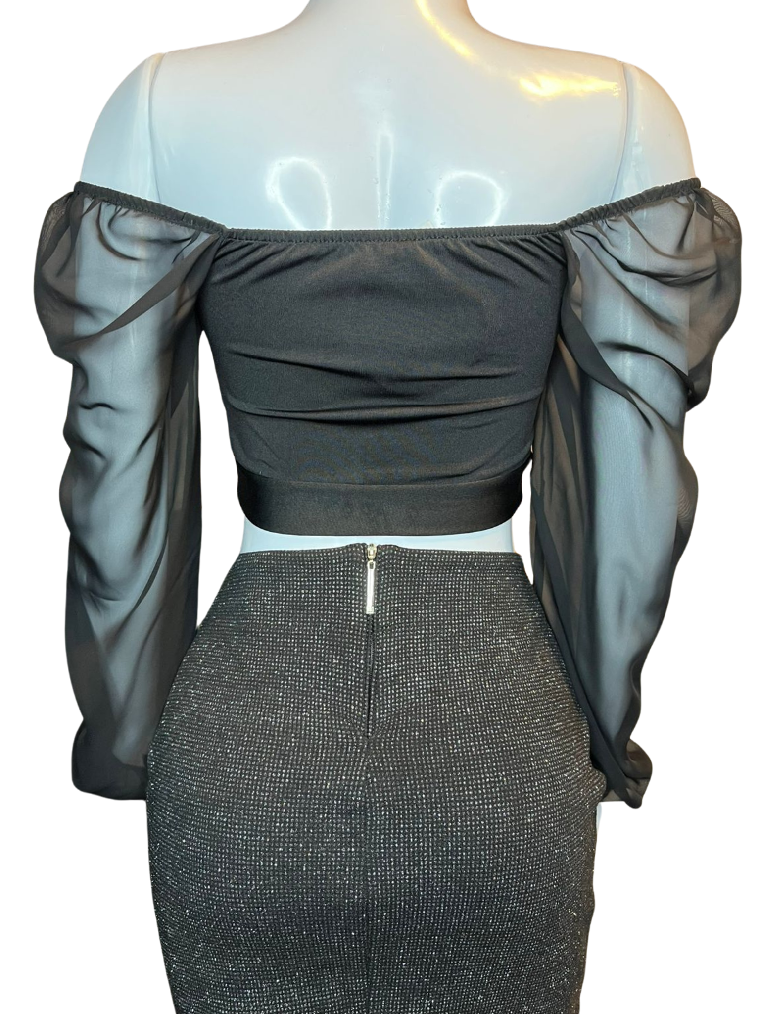 Blusa Cropped Manga Longa Drapeado Busto Preto tamanho M