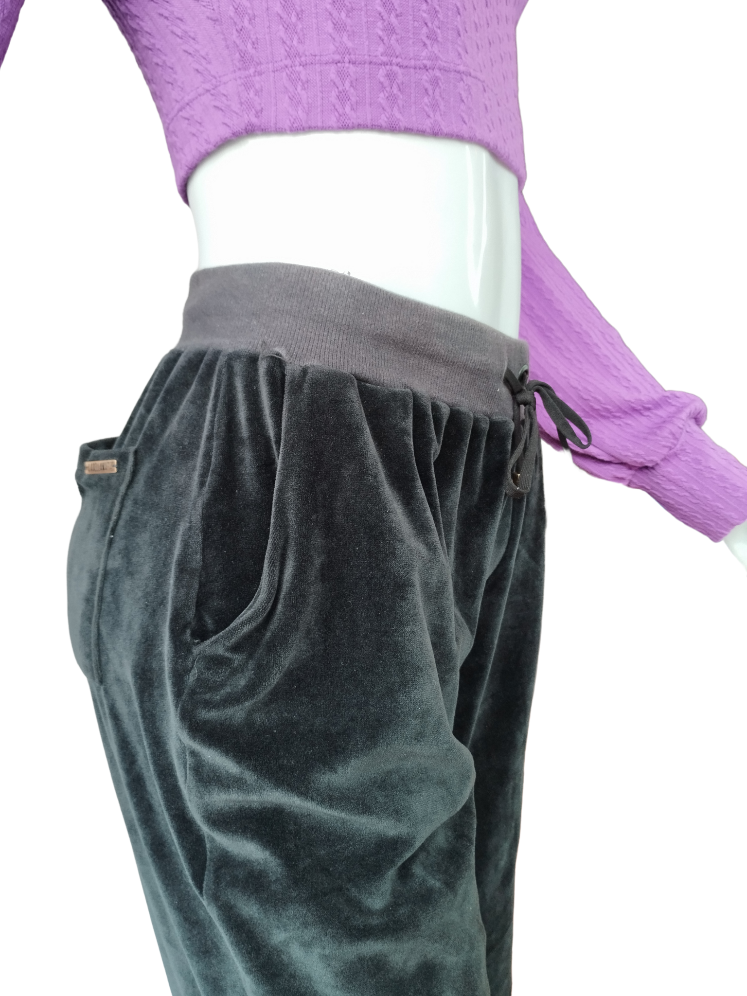 Calça La Bella Mafia Sued Preta tamanho M