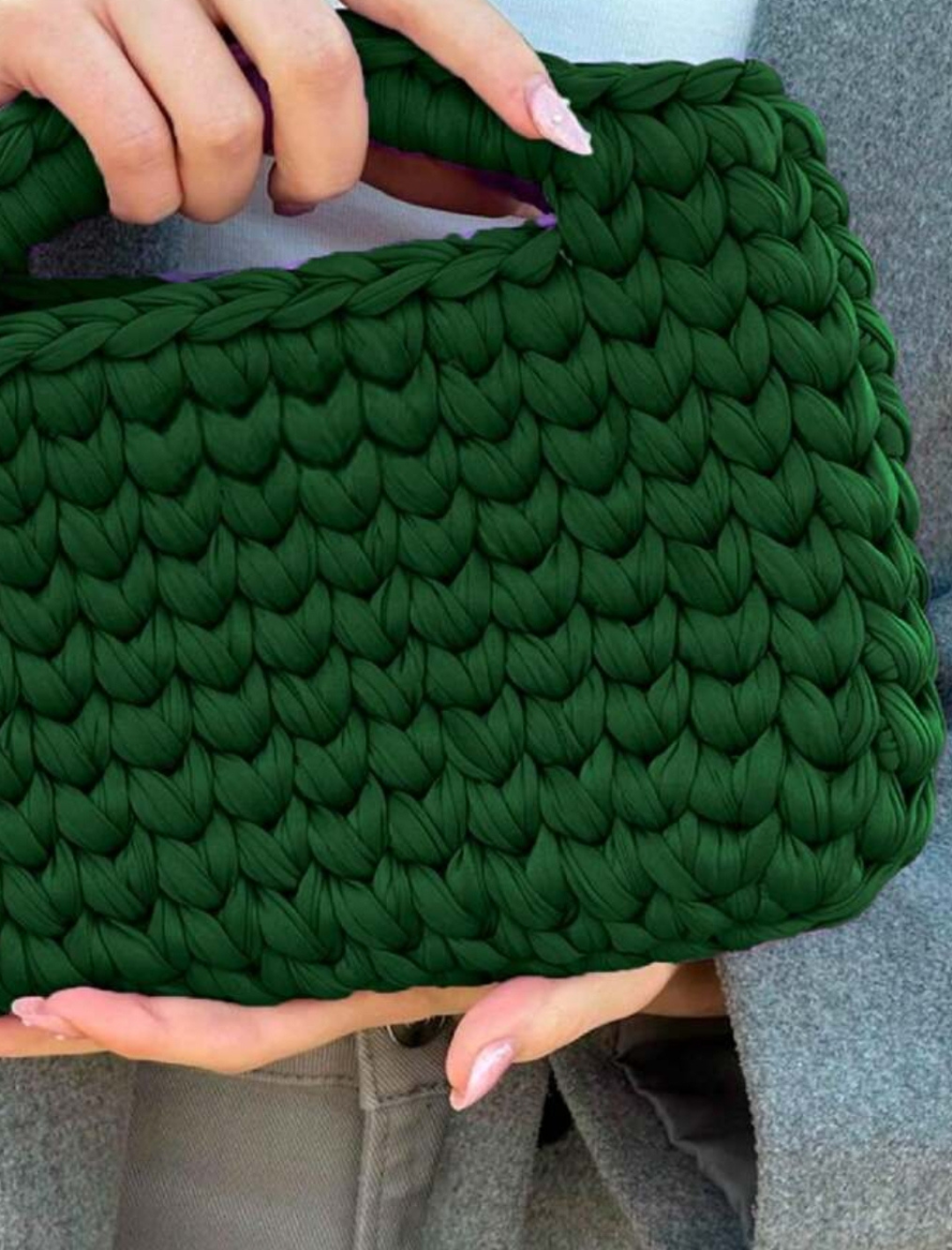 Bolsa de Mão Artesanal Crochê com Corrente Adicional Dourada Verde