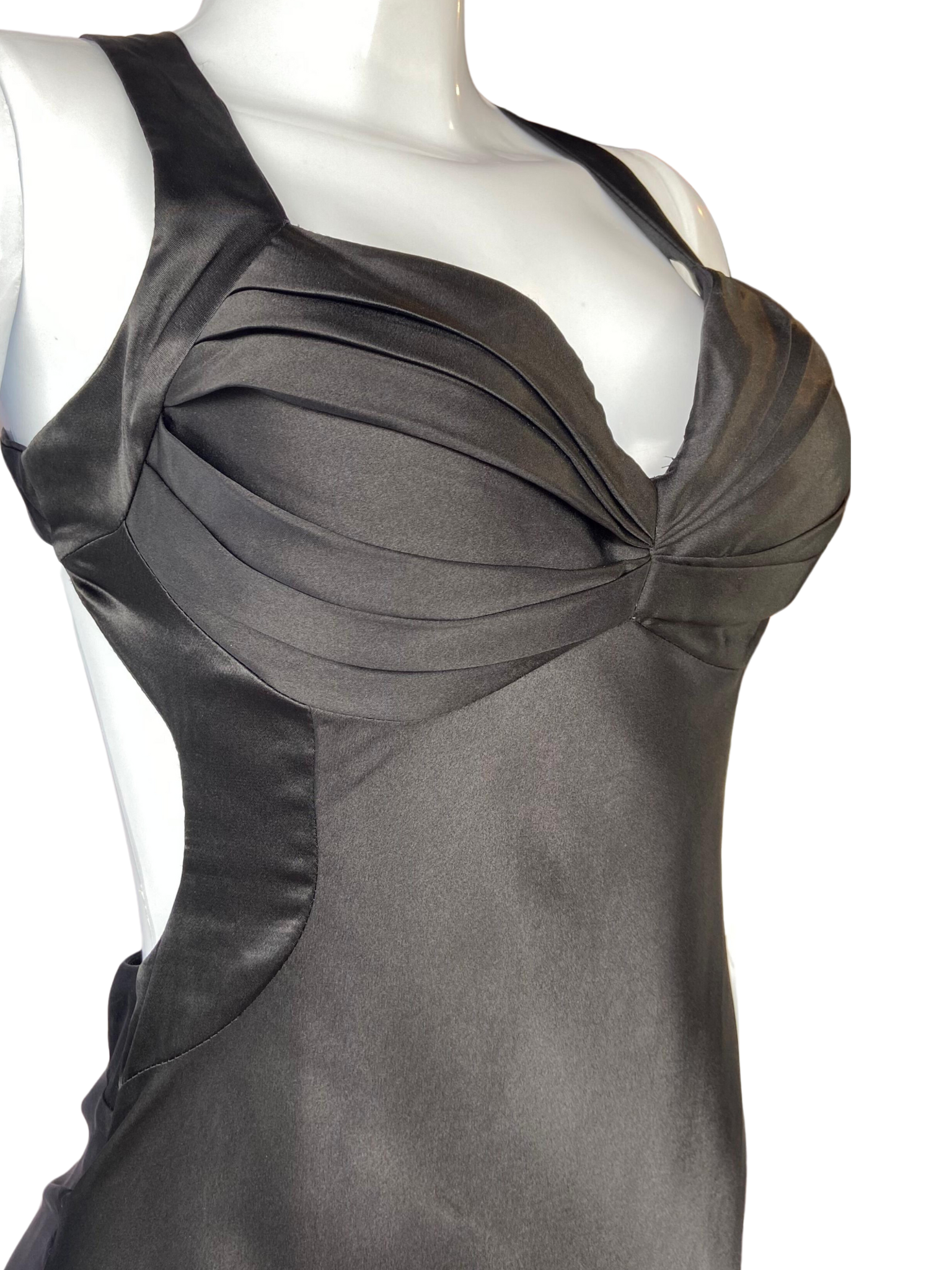 Vestido Festa Frente Única Preto tamanho M