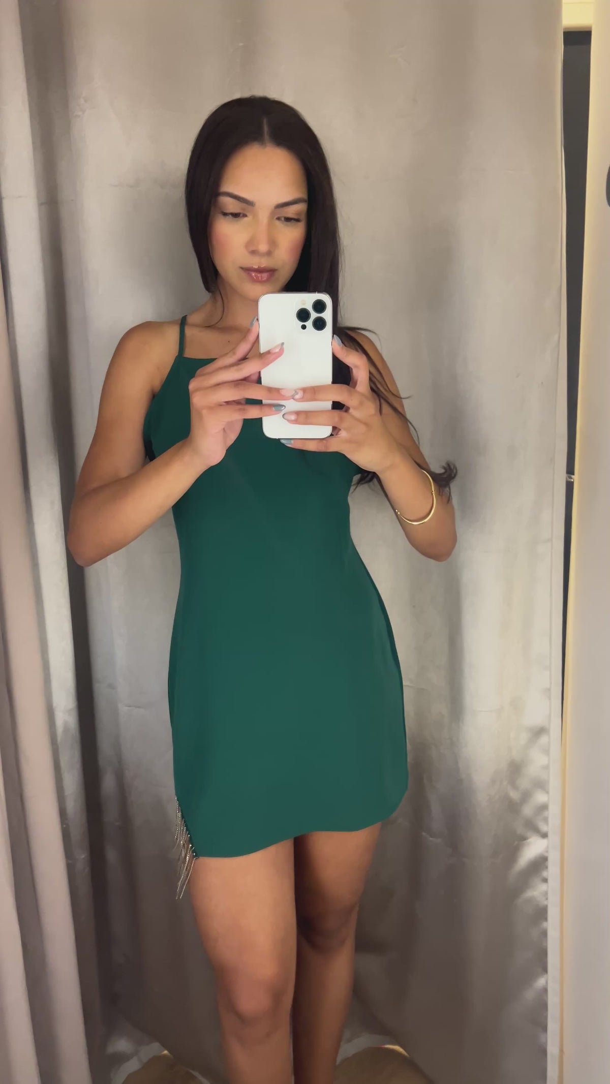 Vestido Curto Franjas Strass Verde Tamanho M