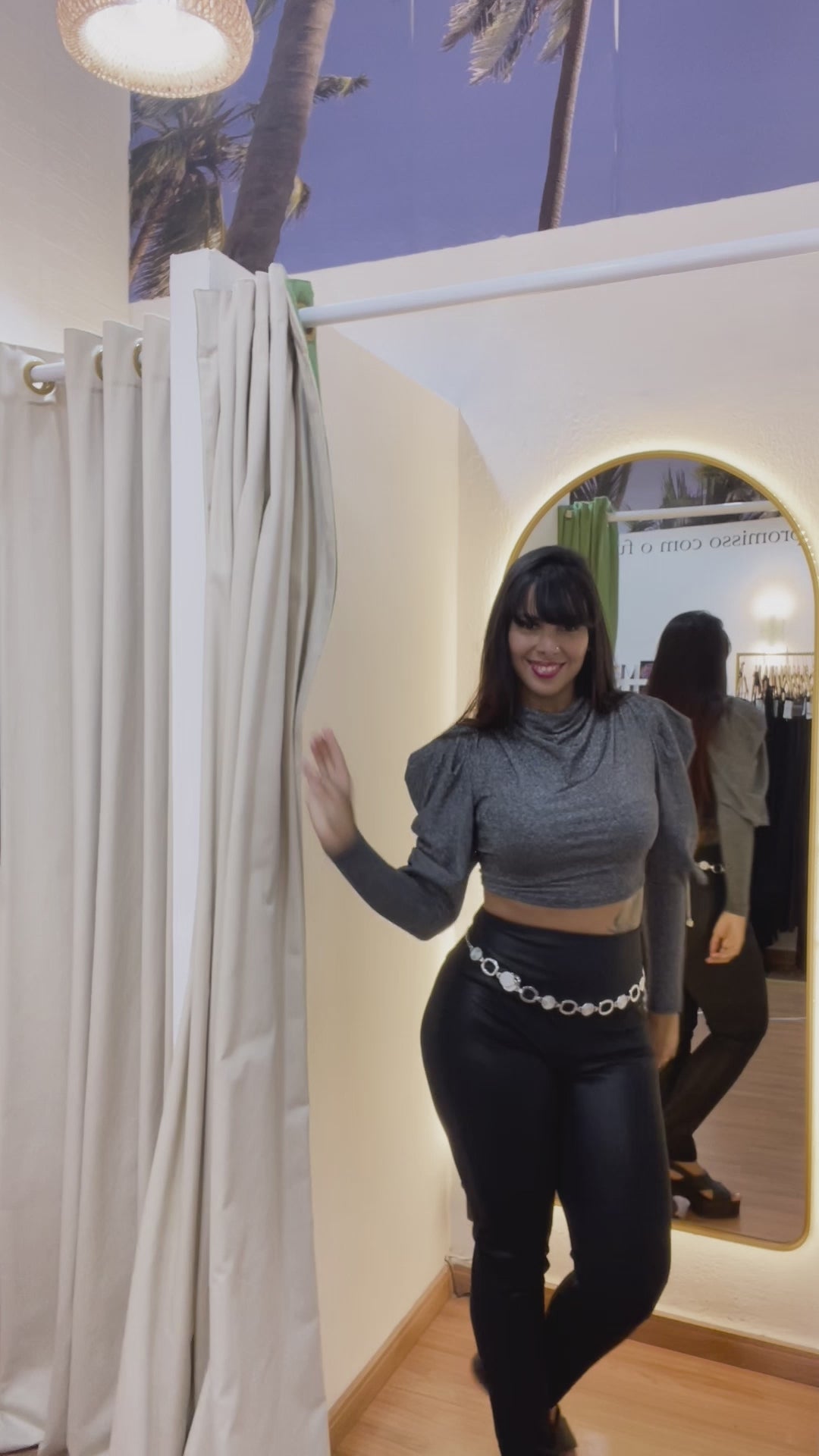 Blusa Gola Alta Brilho Colcci Cinza tamanho P